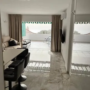 https://apartment-next-to-3-excellent-beaches-costa-adeje.in-canary-islands.com